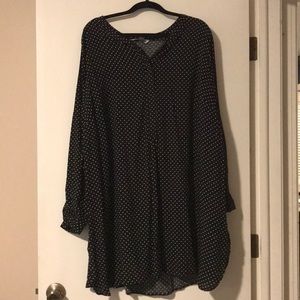 4x black polka dotted Old Navy tunic shirt